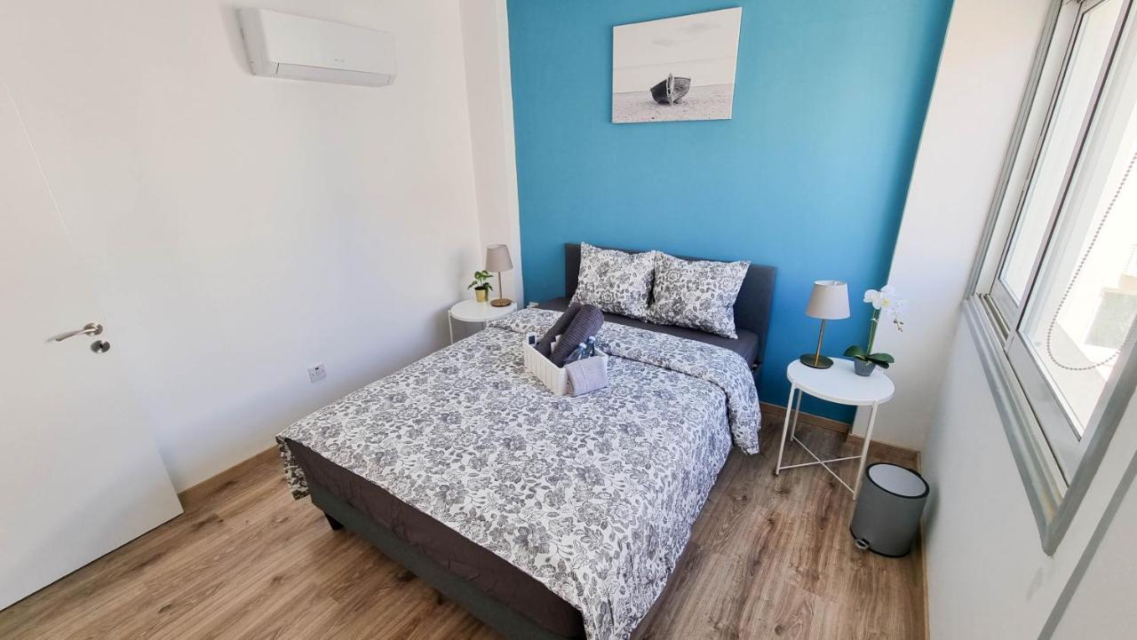 Modern Retreat: 2Br Stylish Apt With Comfy Rooms! Smart Tv With 200Mbps Internet Larnaka Exterior foto